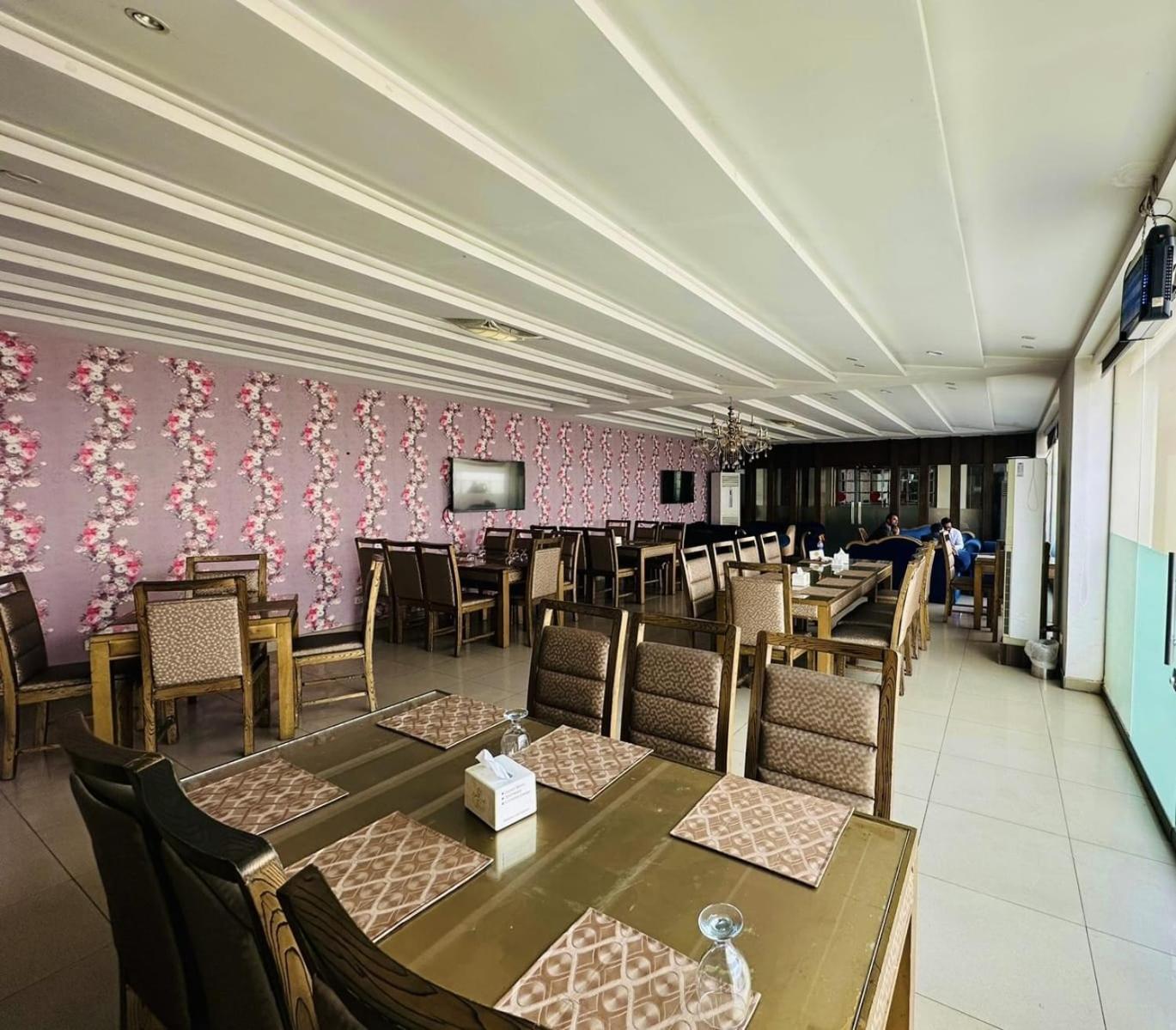 Grand Regent Hotel And Suites Faisalabad Luaran gambar