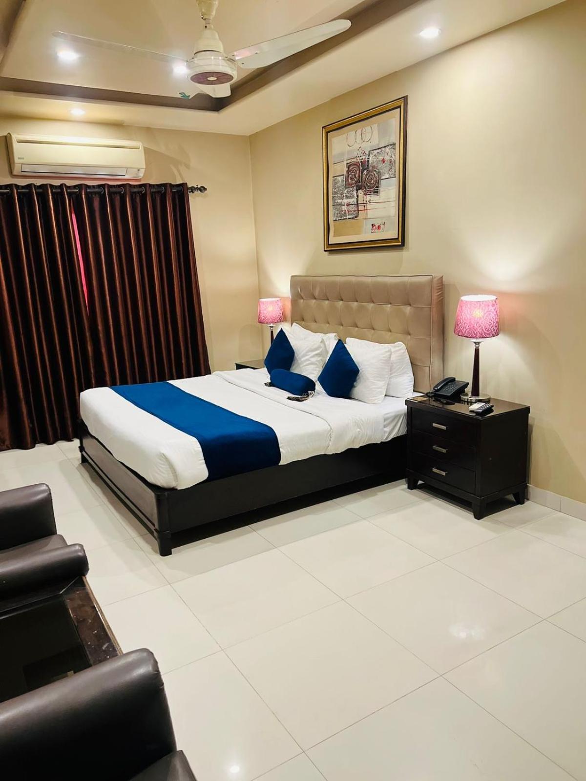Grand Regent Hotel And Suites Faisalabad Luaran gambar
